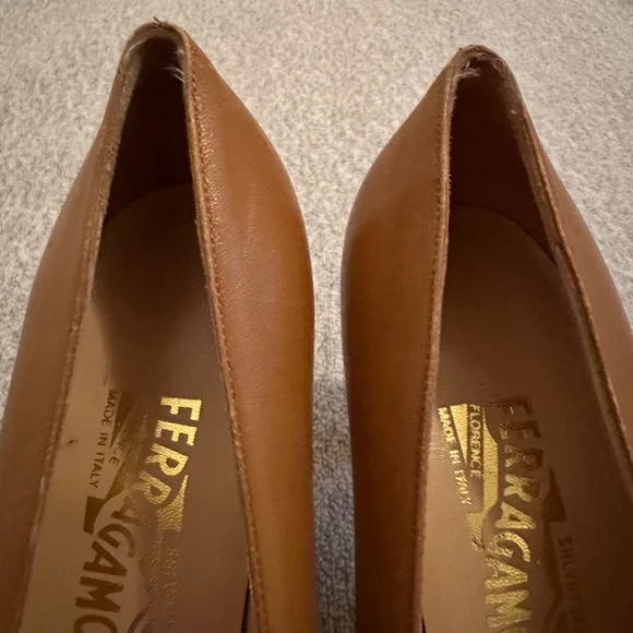 Women’s Ferragamo 3” heels shoes pumps - Beige size 9.5 - Picture 2 of 6